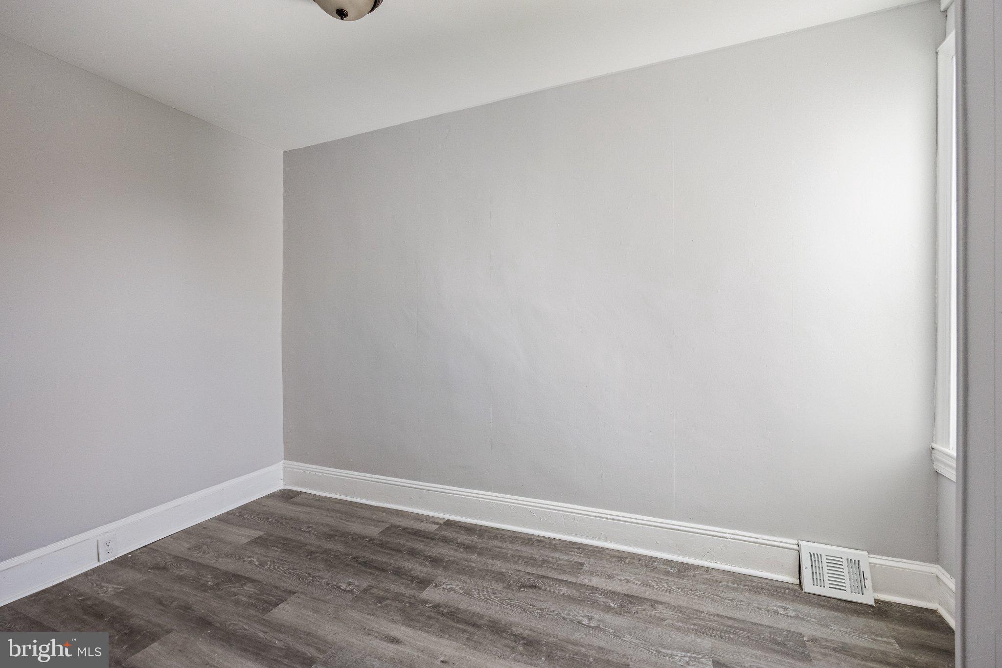 59 North Keystone Avenue Upper Darby, PA 19082 - Photo 18 of 27 Bright and airy blank canvas awaits.