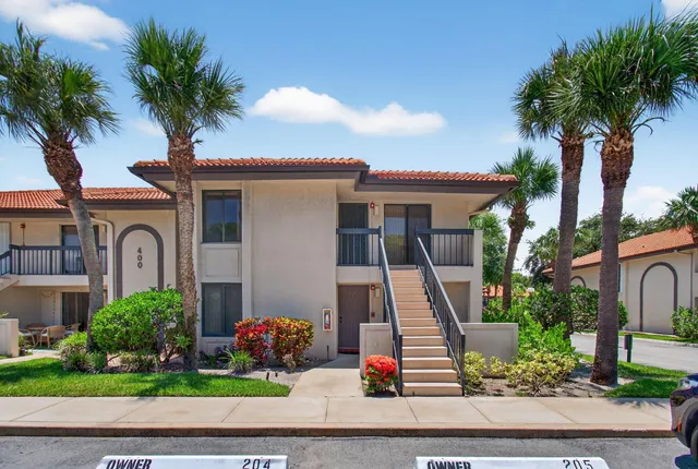$295,000 | 400 Club Circle, Unit 201, Boca Raton, FL 33487