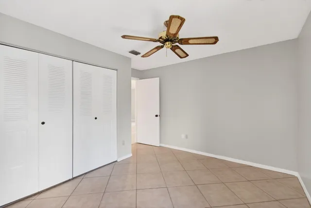 $295,000 | 400 Club Circle, Unit 201, Boca Raton, FL 33487