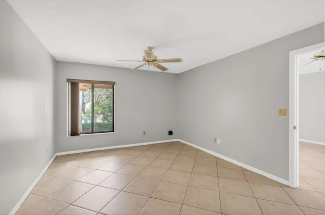 $295,000 | 400 Club Circle, Unit 201, Boca Raton, FL 33487