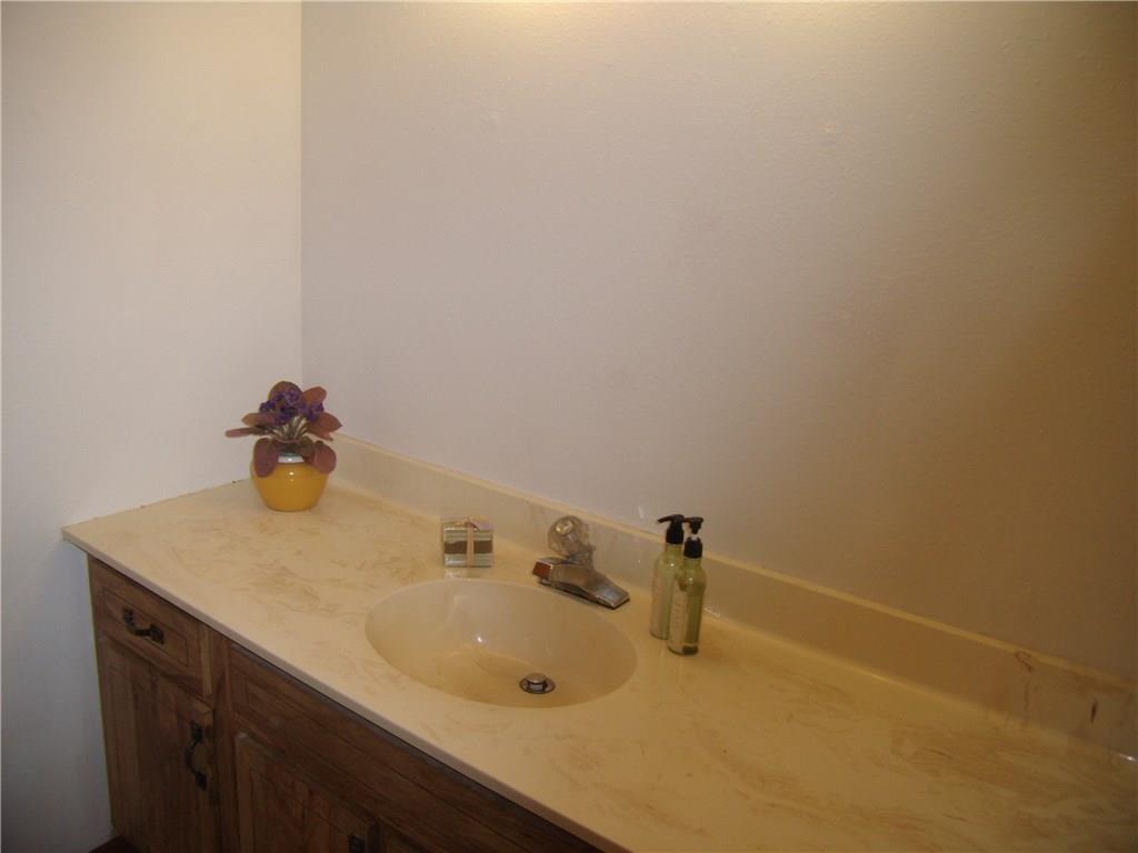 712 Ramon Drive Pittsburgh, PA 15238 - Photo 16 of 25 Gallery Image 16