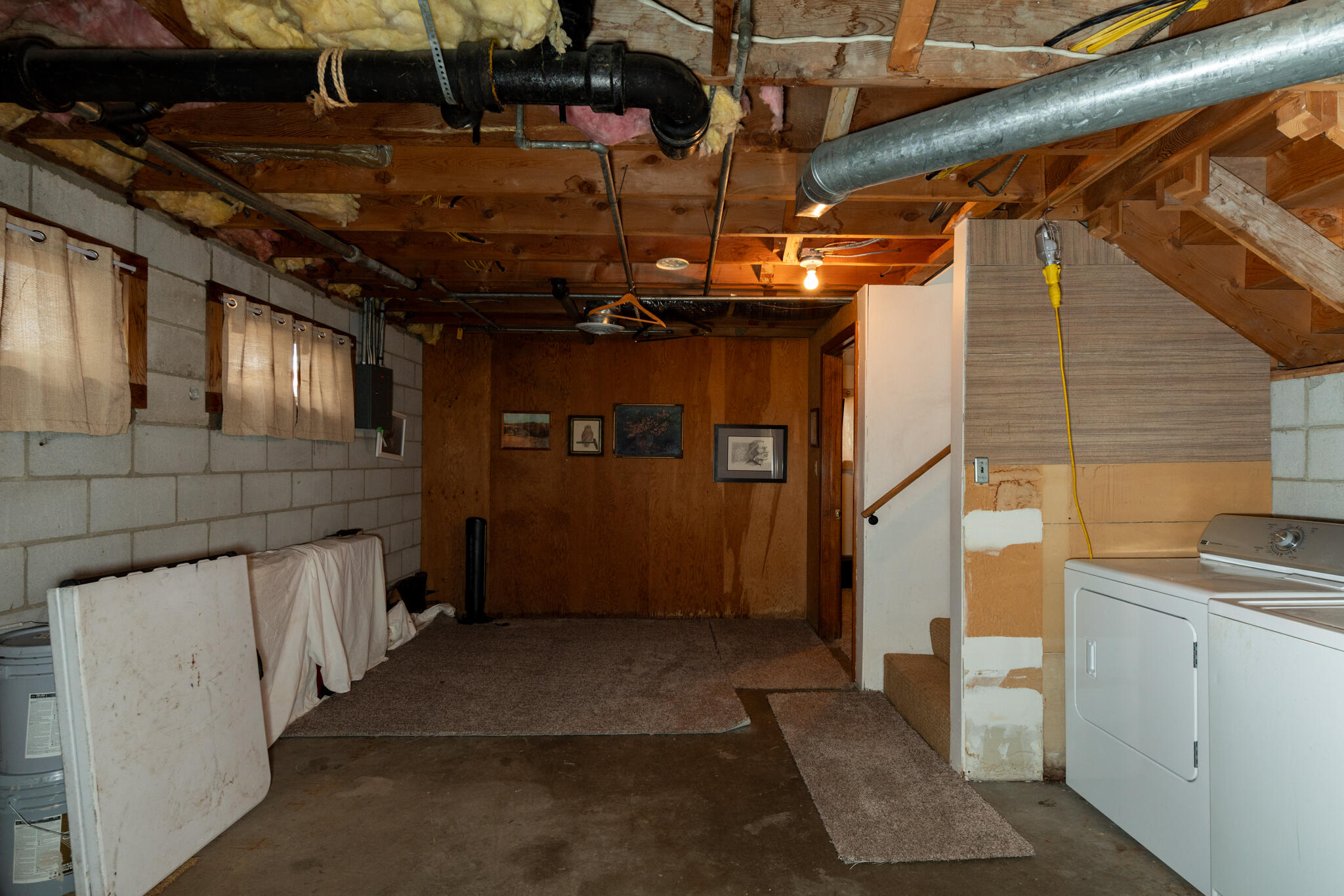 560 Second Street East Ketchum, ID 83340 - Photo 25 of 32 Garage laundry 2