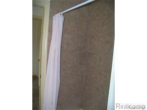 51525 Shelby Road Utica, MI 48316 - Photo 27 of 46 215032659_25.jpg