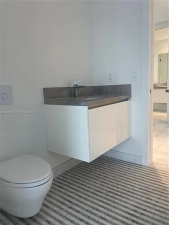 $7,800 | 700 Northeast 26th Terrace, Unit 806, Miami, FL 33137