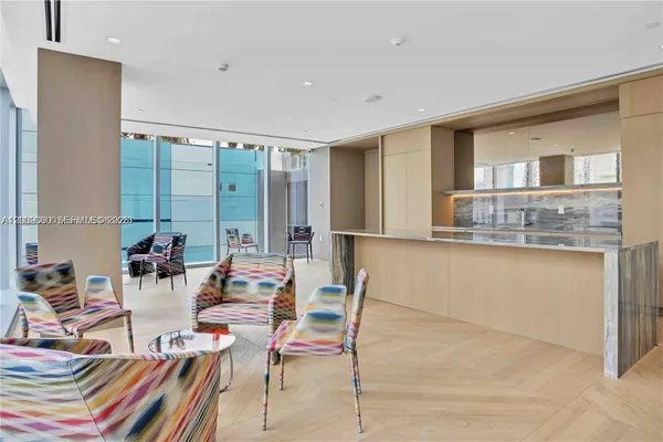 $7,800 | 700 Northeast 26th Terrace, Unit 806, Miami, FL 33137
