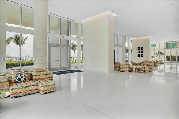$7,800 | 700 Northeast 26th Terrace, Unit 806, Miami, FL 33137