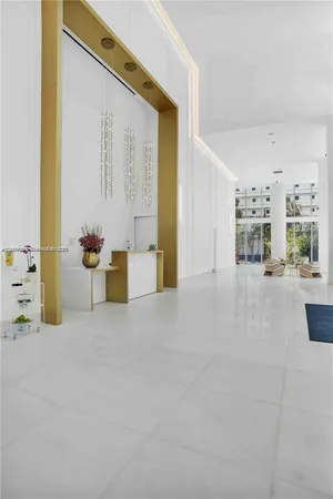 $7,800 | 700 Northeast 26th Terrace, Unit 806, Miami, FL 33137