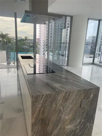 $7,800 | 700 Northeast 26th Terrace, Unit 806, Miami, FL 33137