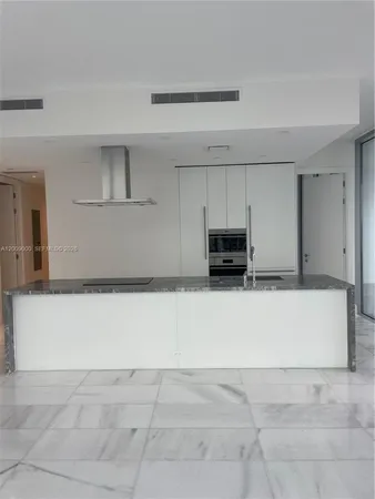 $7,800 | 700 Northeast 26th Terrace, Unit 806, Miami, FL 33137