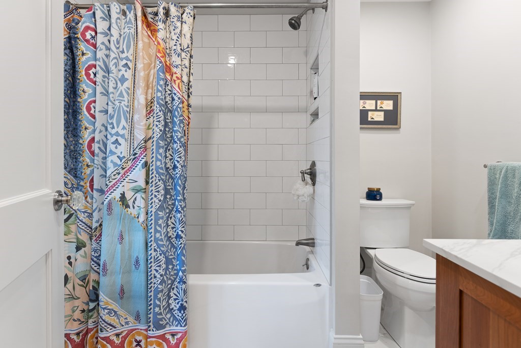 154 Warwick Road Melrose, MA 02176 - Photo 30 of 38 Gallery Image 30