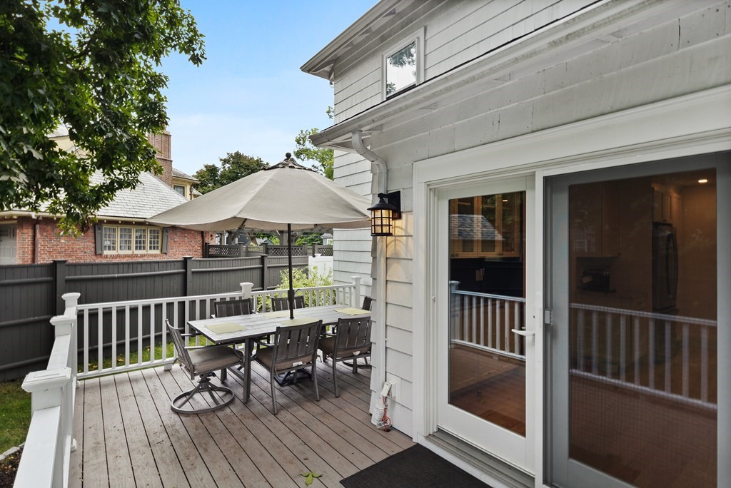 154 Warwick Road Melrose, MA 02176 - Photo 33 of 38 Gallery Image 33