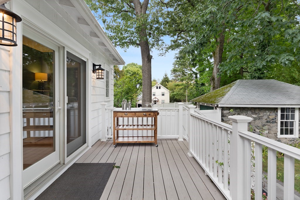 154 Warwick Road Melrose, MA 02176 - Photo 35 of 38 Gallery Image 35