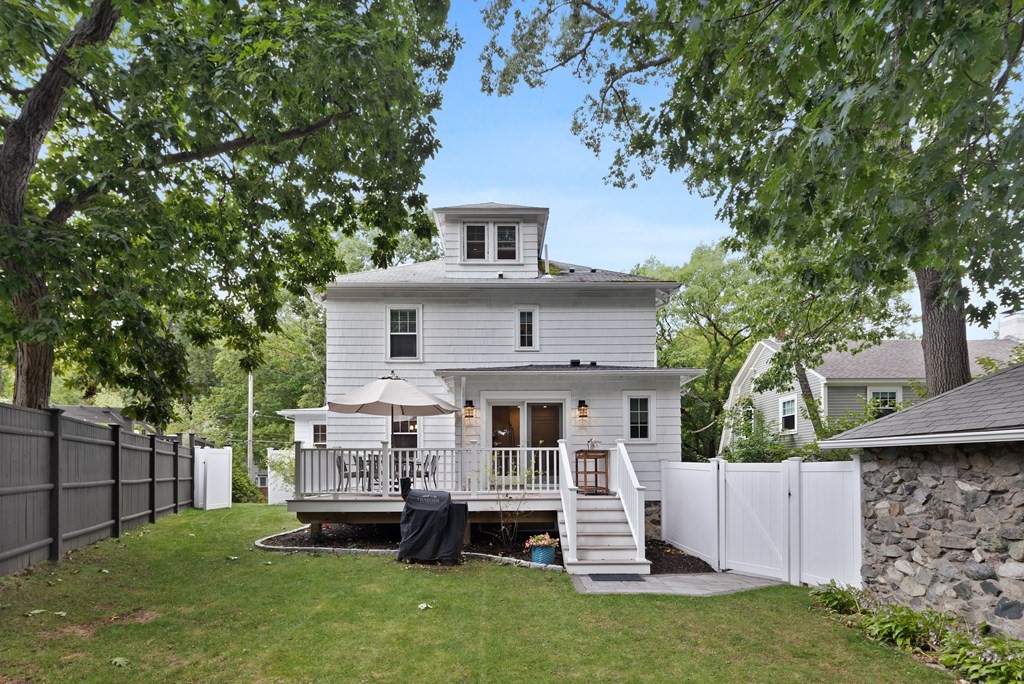 154 Warwick Road Melrose, MA 02176 - Photo 37 of 38 Gallery Image 37
