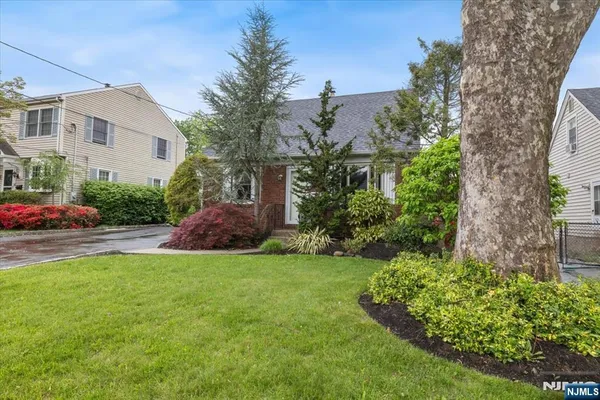 $599,000 | 881 Lincoln Avenue, Maywood, NJ 07607