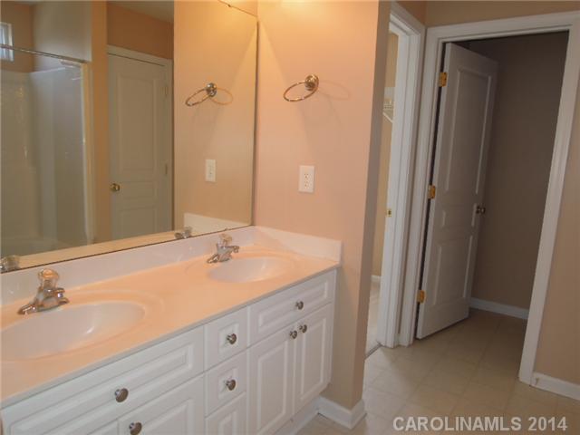 3939 Caldwell Ridge Parkway Charlotte, NC 28213 - Photo 13 of 16