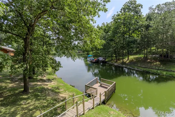 $179,900 | 12820 Winnebago Drive, Shipman, IL 62685