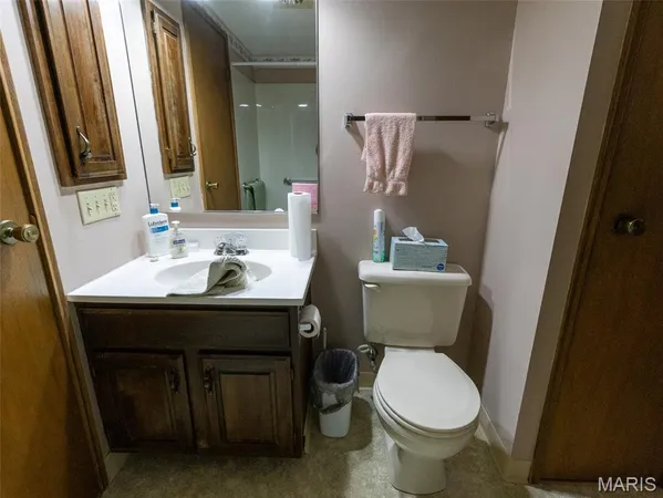 $179,900 | 12820 Winnebago Drive, Shipman, IL 62685