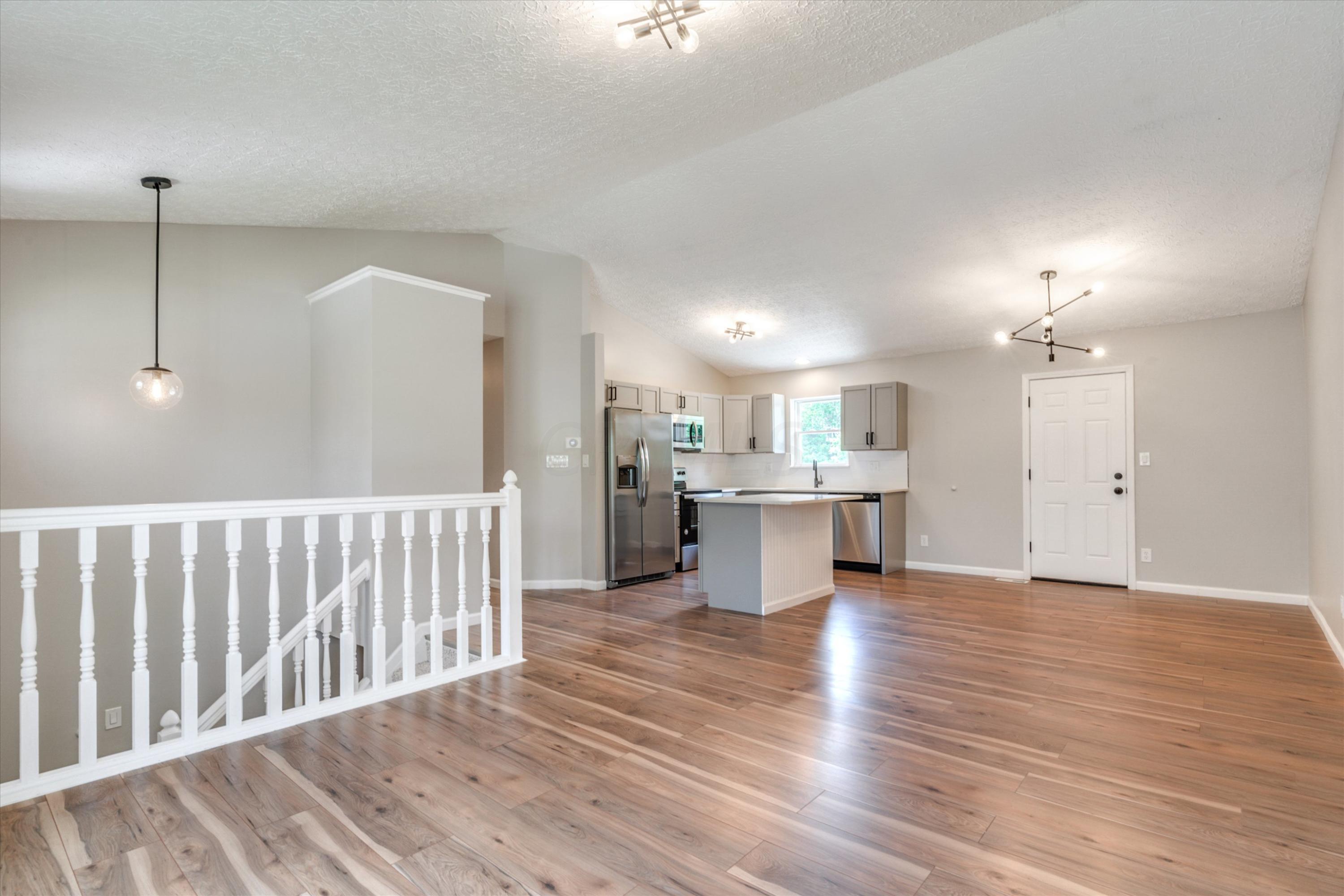 8151 Longhorn Road Powell, OH 43065 - Photo 4 of 17 Gallery Image 4
