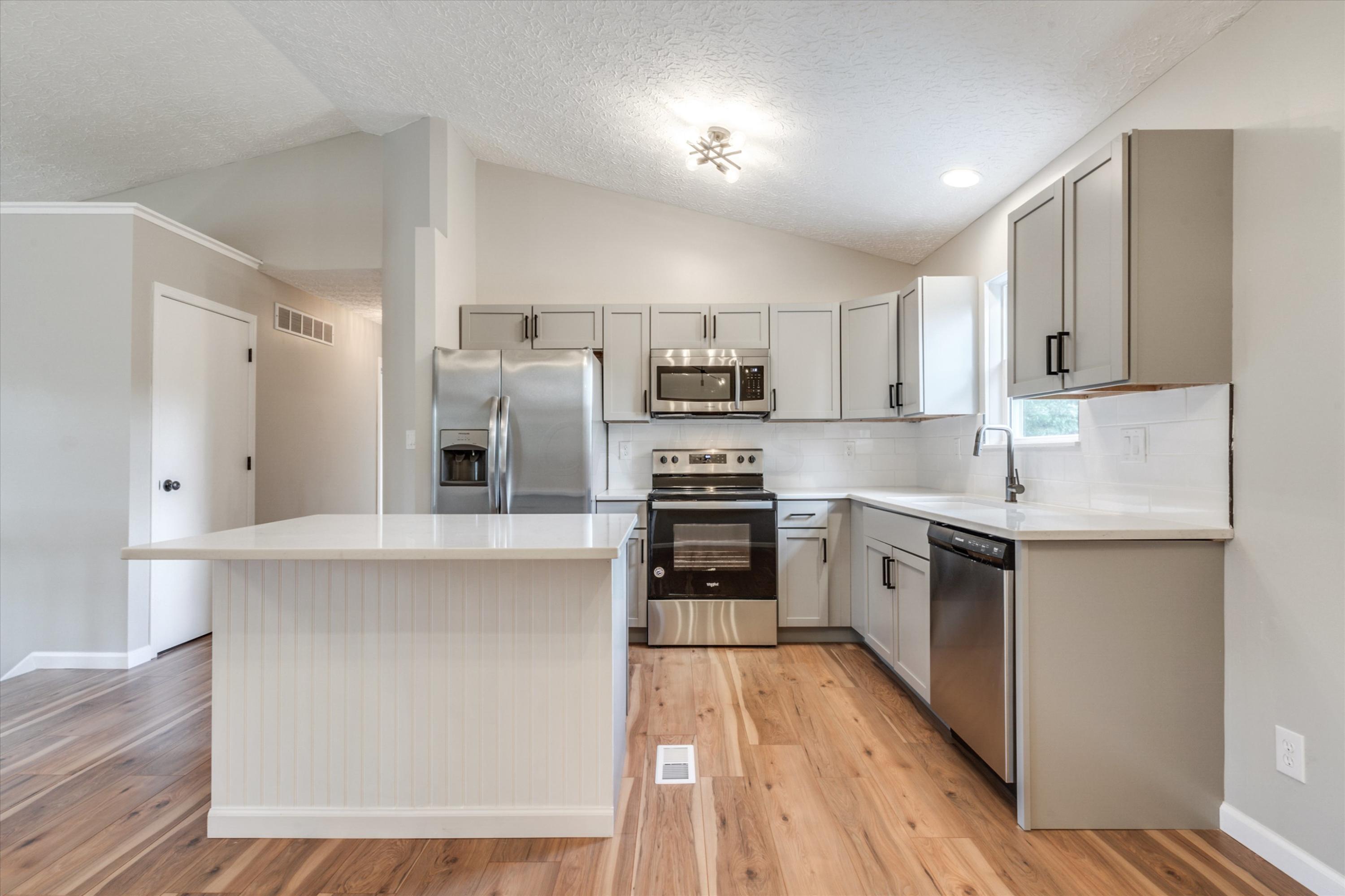 8151 Longhorn Road Powell, OH 43065 - Photo 5 of 17 Gallery Image 5