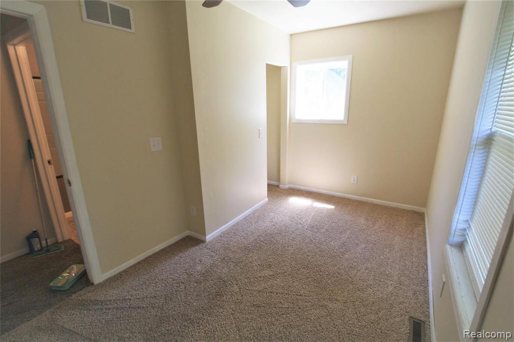 11648 Lennon Road Lennon, MI 48449 - Photo 15 of 27 Gallery Image 15