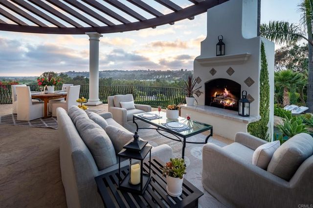 $9,760,000 | 4390 Camino Privado, Rancho Santa Fe, CA 92067