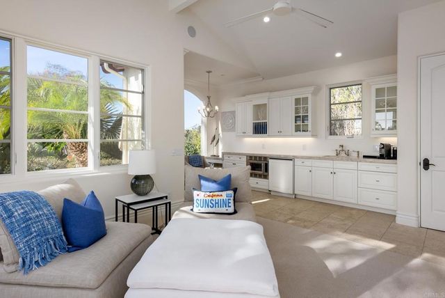 $9,760,000 | 4390 Camino Privado, Rancho Santa Fe, CA 92067