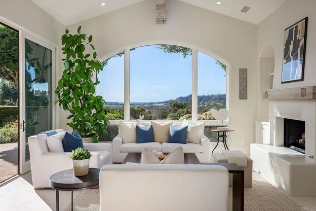 $9,760,000 | 4390 Camino Privado, Rancho Santa Fe, CA 92067