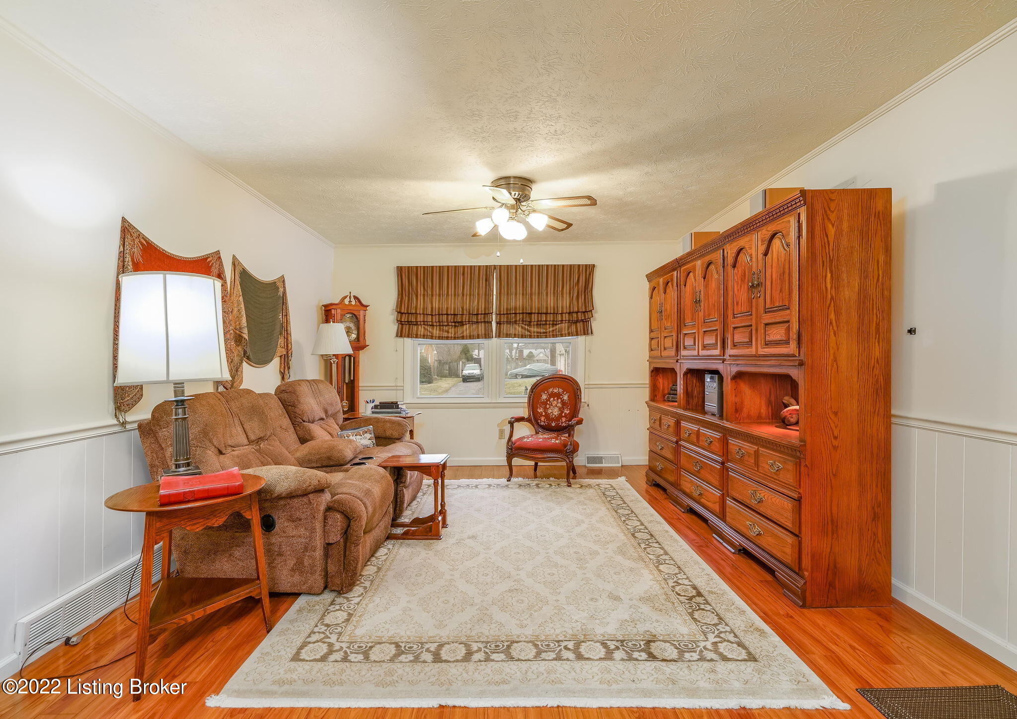 166 Woodlark Road Versailles, KY 40383 - Photo 18 of 27 Family Room