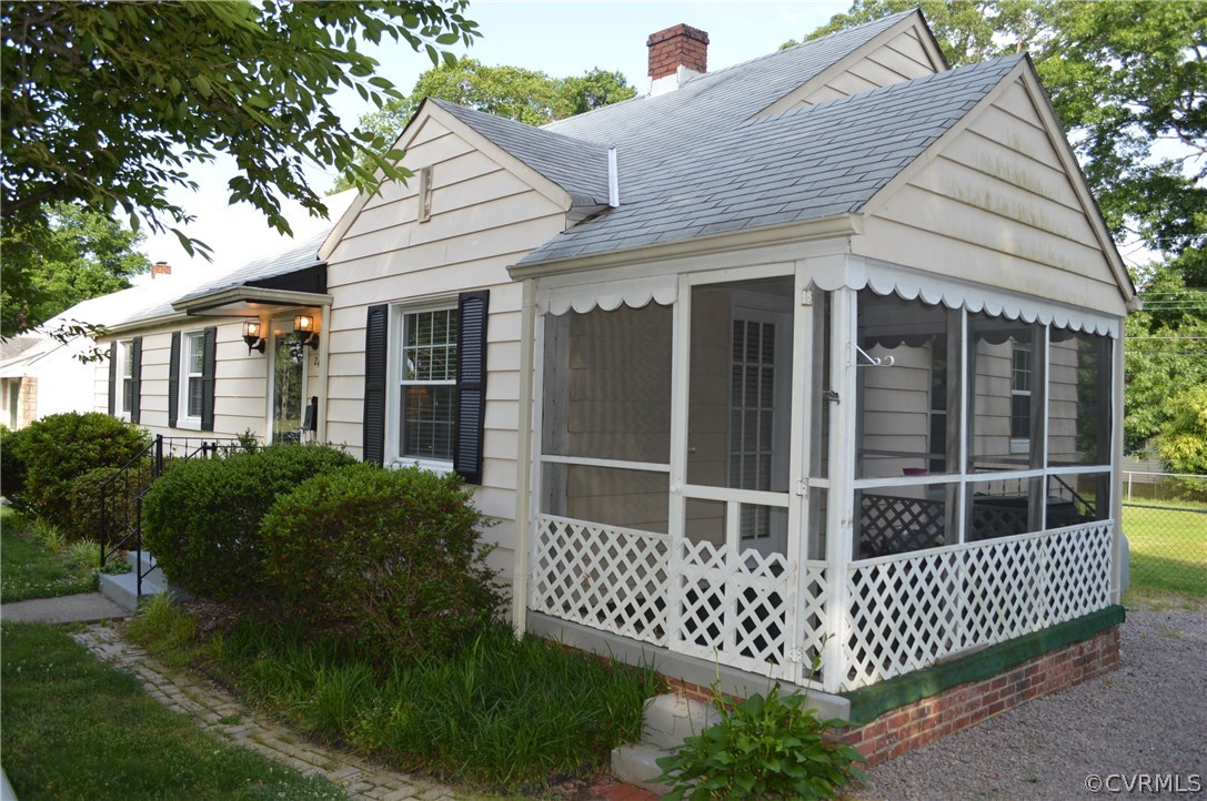 2416 Vernon Road Henrico, VA 23228 - Photo 3 of 30 Gallery Image 3
