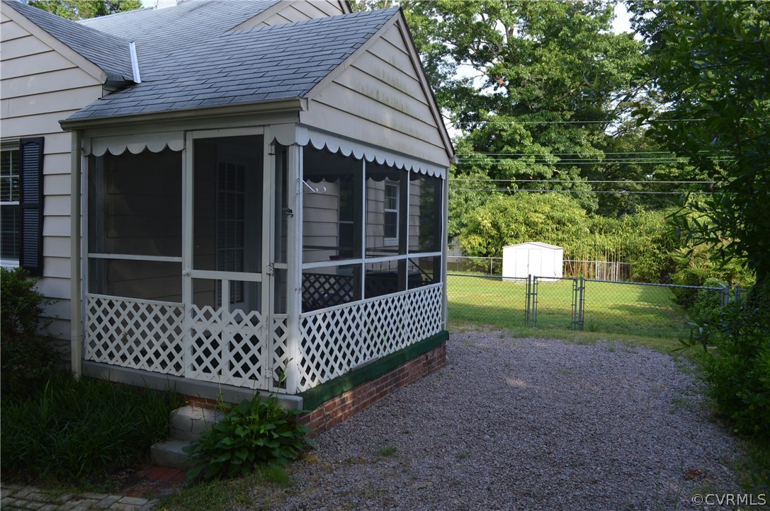 2416 Vernon Road Henrico, VA 23228 - Photo 4 of 30 Gallery Image 4