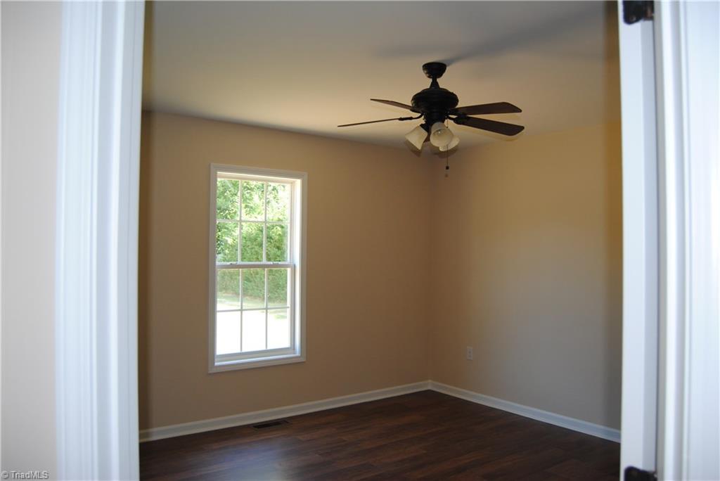 4632 Colonial Circle Trinity, NC 27370 - Photo 2 of 12 Gallery Image 2