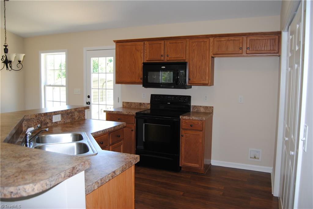 4632 Colonial Circle Trinity, NC 27370 - Photo 6 of 12 Gallery Image 6