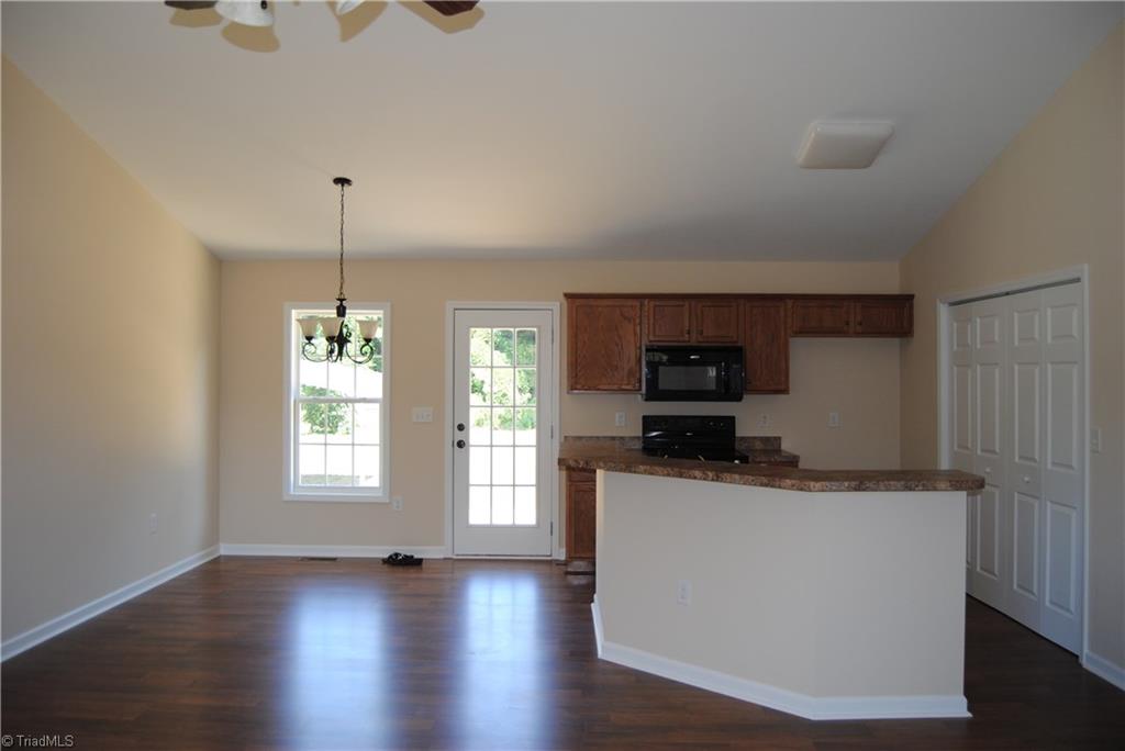 4632 Colonial Circle Trinity, NC 27370 - Photo 9 of 12 Gallery Image 9