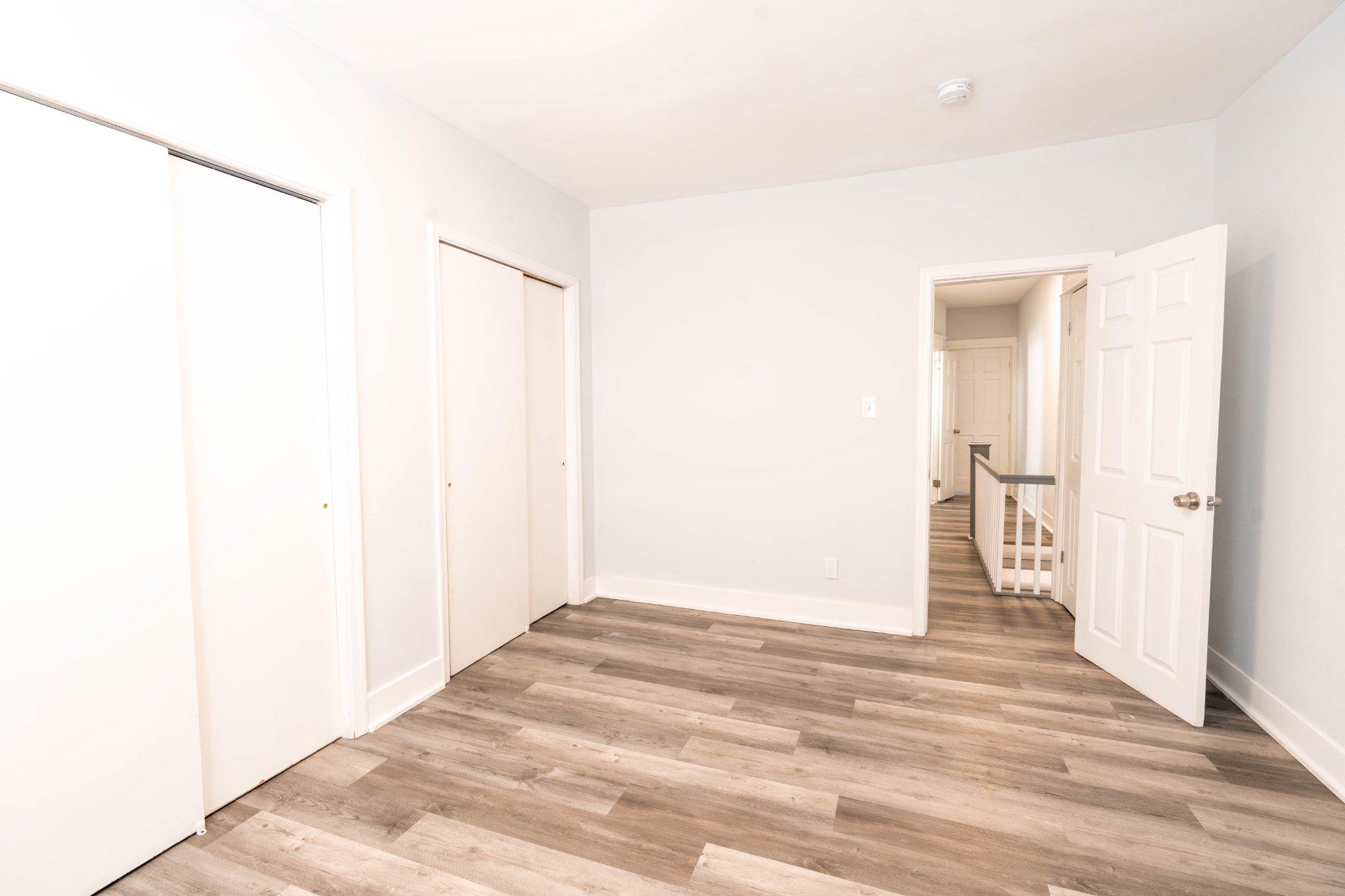 2433 South 3rd Street Philadelphia, PA 19148 - Photo 11 of 25 Primary Bedroom