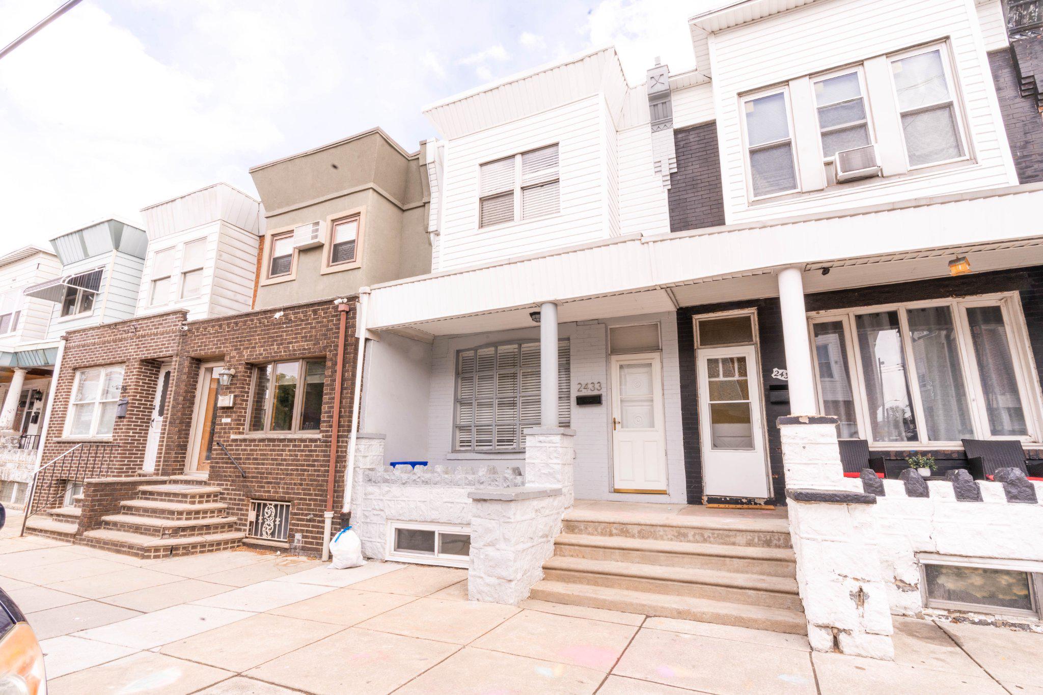 2433 South 3rd Street Philadelphia, PA 19148 - Photo 20 of 25 Charming row home