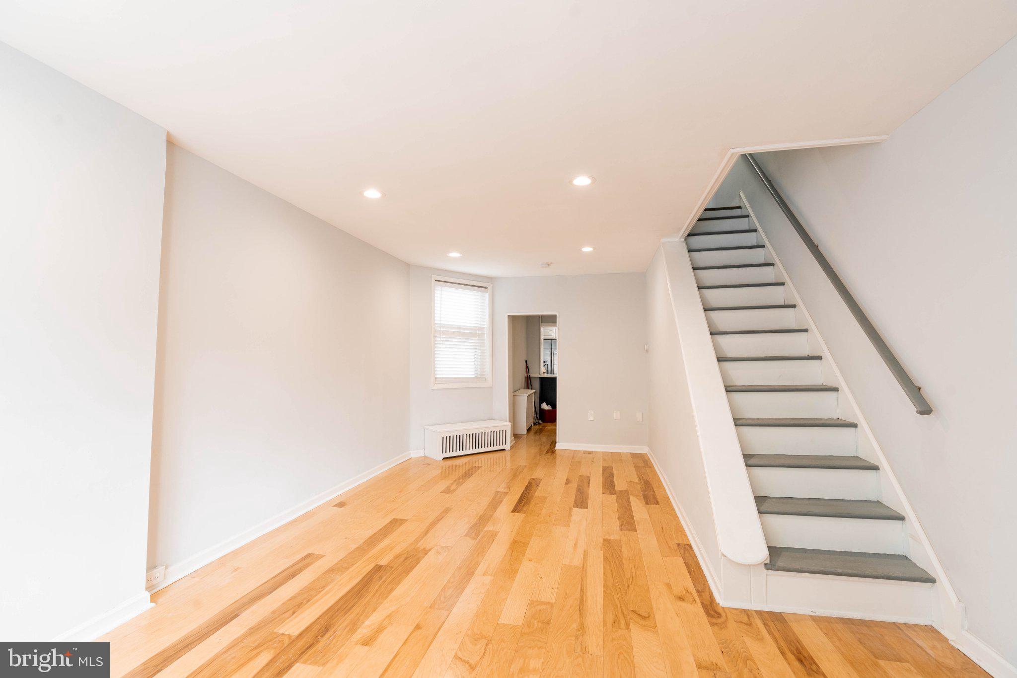 2433 South 3rd Street Philadelphia, PA 19148 - Photo 21 of 25 Bright and airy open space awaits.