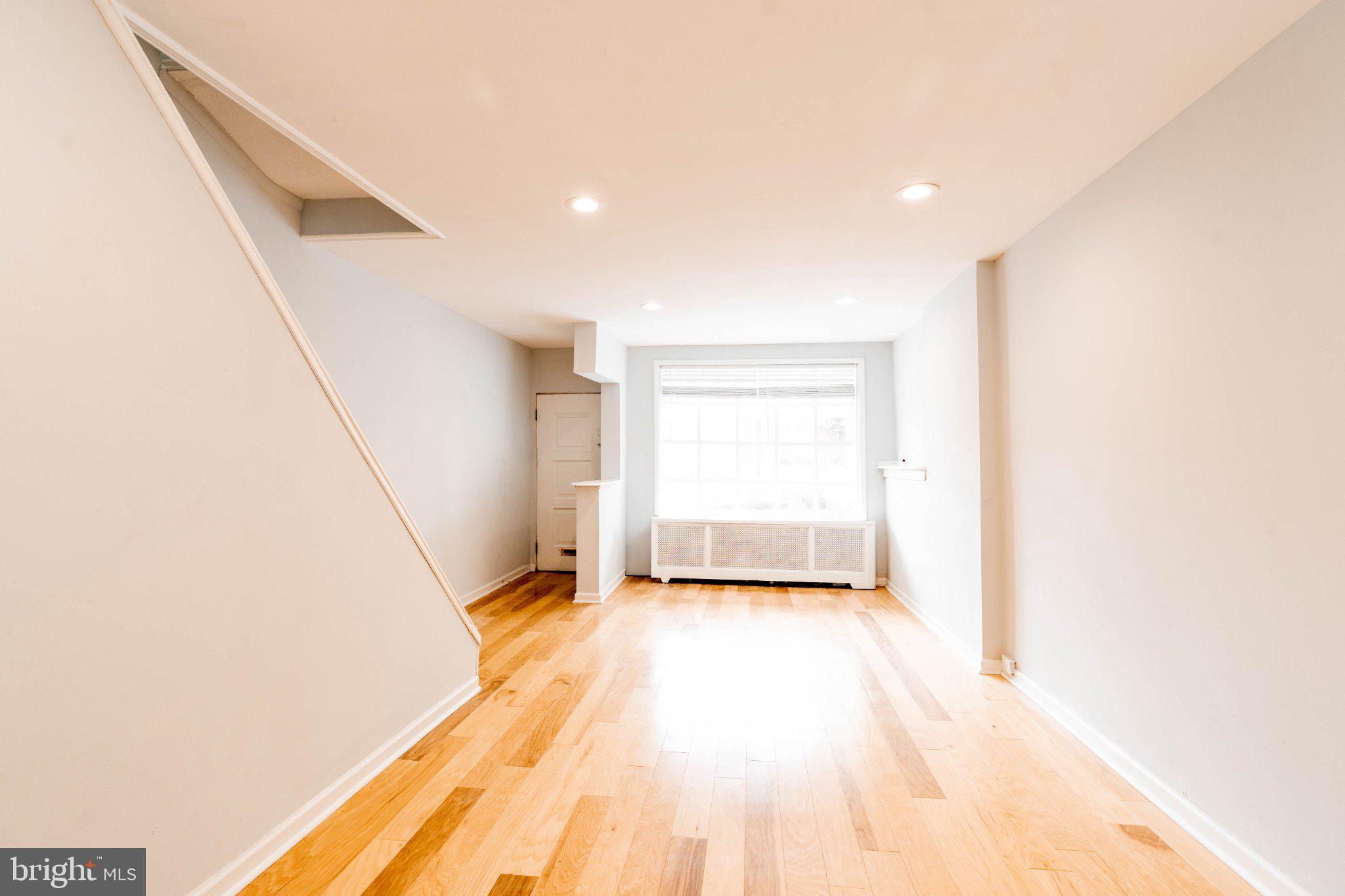 2433 South 3rd Street Philadelphia, PA 19148 - Photo 3 of 25 Bright and airy open space awaits.