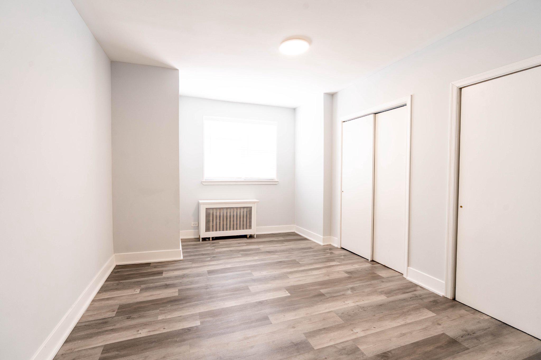 2433 South 3rd Street Philadelphia, PA 19148 - Photo 10 of 25 Primary Bedroom