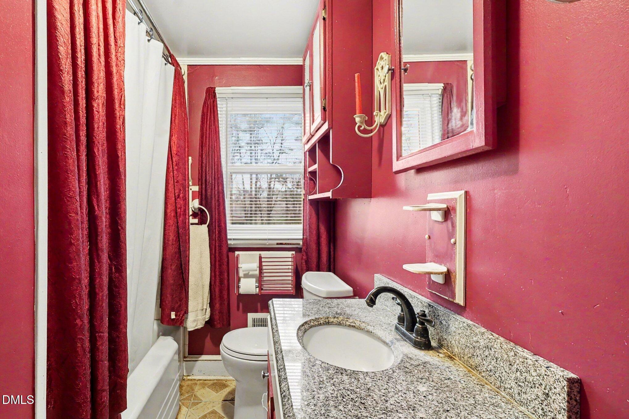 13916 Possum Track Road Raleigh, NC 27614 - Photo 19 of 40 Bathroom