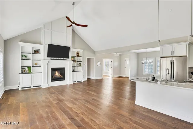 $1,100,000 | 31 Catalina Drive, Milton, NY 12020