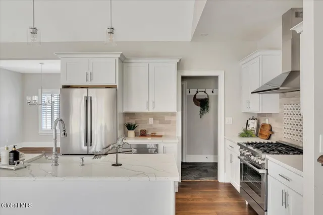 $1,100,000 | 31 Catalina Drive, Milton, NY 12020