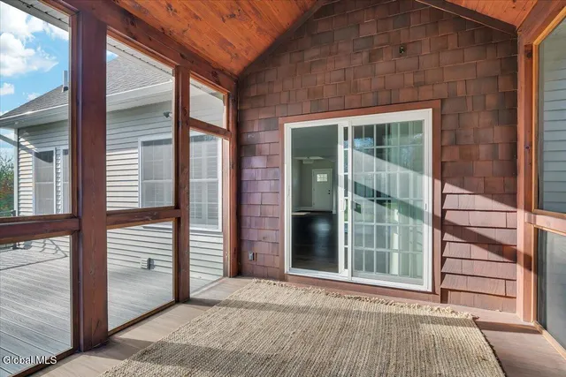 $1,100,000 | 31 Catalina Drive, Milton, NY 12020