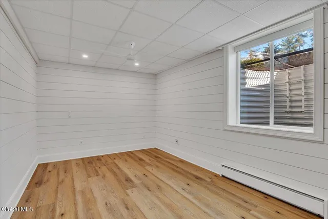 $1,100,000 | 31 Catalina Drive, Milton, NY 12020