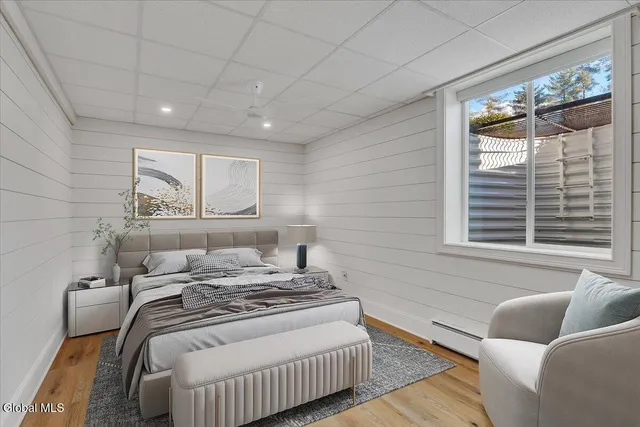 $1,100,000 | 31 Catalina Drive, Milton, NY 12020