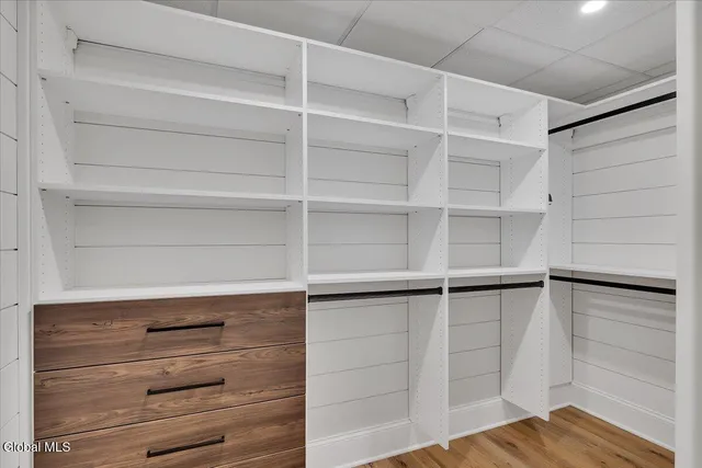 $1,100,000 | 31 Catalina Drive, Milton, NY 12020