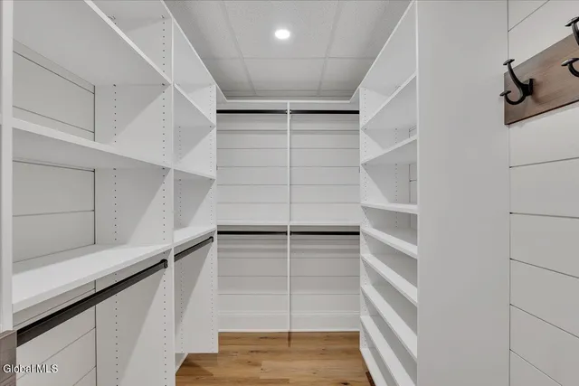 $1,100,000 | 31 Catalina Drive, Milton, NY 12020