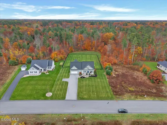 $1,100,000 | 31 Catalina Drive, Milton, NY 12020