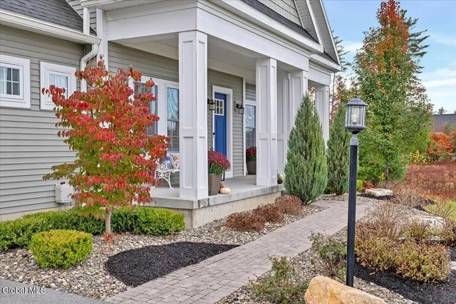 $990,000 | 31 Catalina Drive, Milton, NY 12020