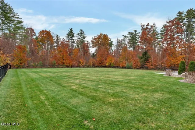 $1,100,000 | 31 Catalina Drive, Milton, NY 12020