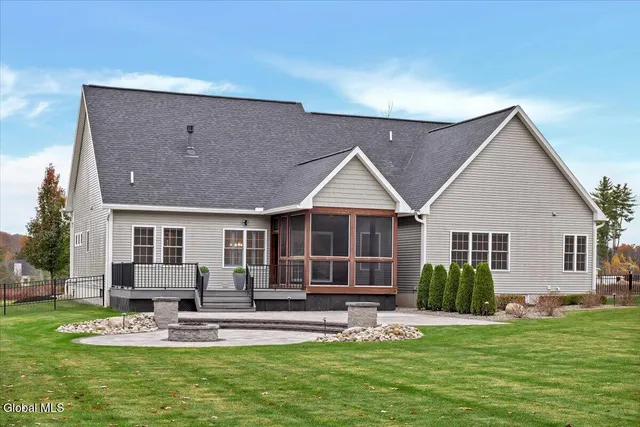 $1,100,000 | 31 Catalina Drive, Milton, NY 12020